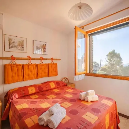 Relaxing Holiday Home In Isola Rossa *