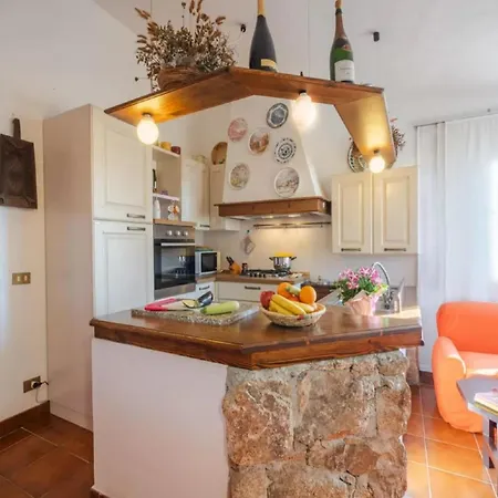 Relaxing Holiday Home In Isola Rossa