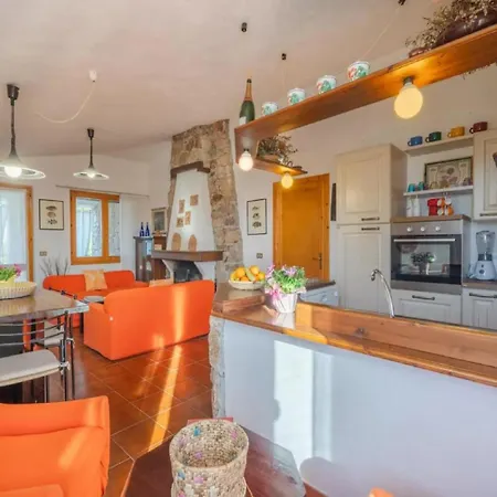 Relaxing Holiday Home In Isola Rossa איזולה רוסה